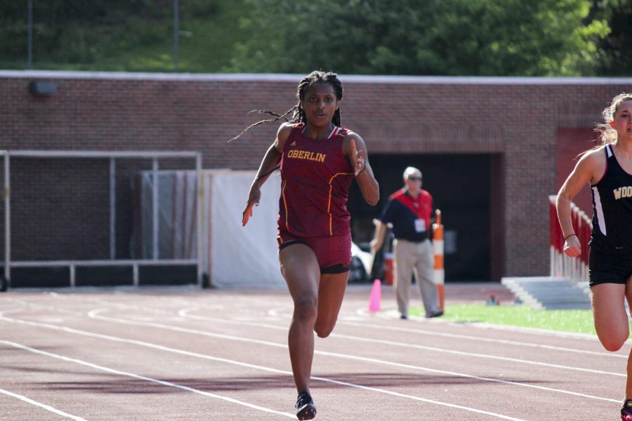 Sophomore sprinter and pole vaulter Imani Cook-Gist bested her own 60-meter dash record, posting a time of 7.89 seconds at the Case Western Reserve University Spartan Holiday Classic last Saturday. Cook-Gist was named the NCAC Sprinter/Hurdler of the Week. 